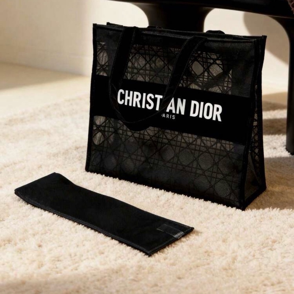 Dior Beauty makeup Tote - Picture 2 of 5